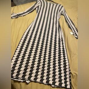 Nasty Gal Monochrome Geometric Long Sleeve Dress